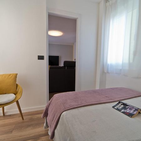 Malemi Apartment พูลา ภายนอก รูปภาพ