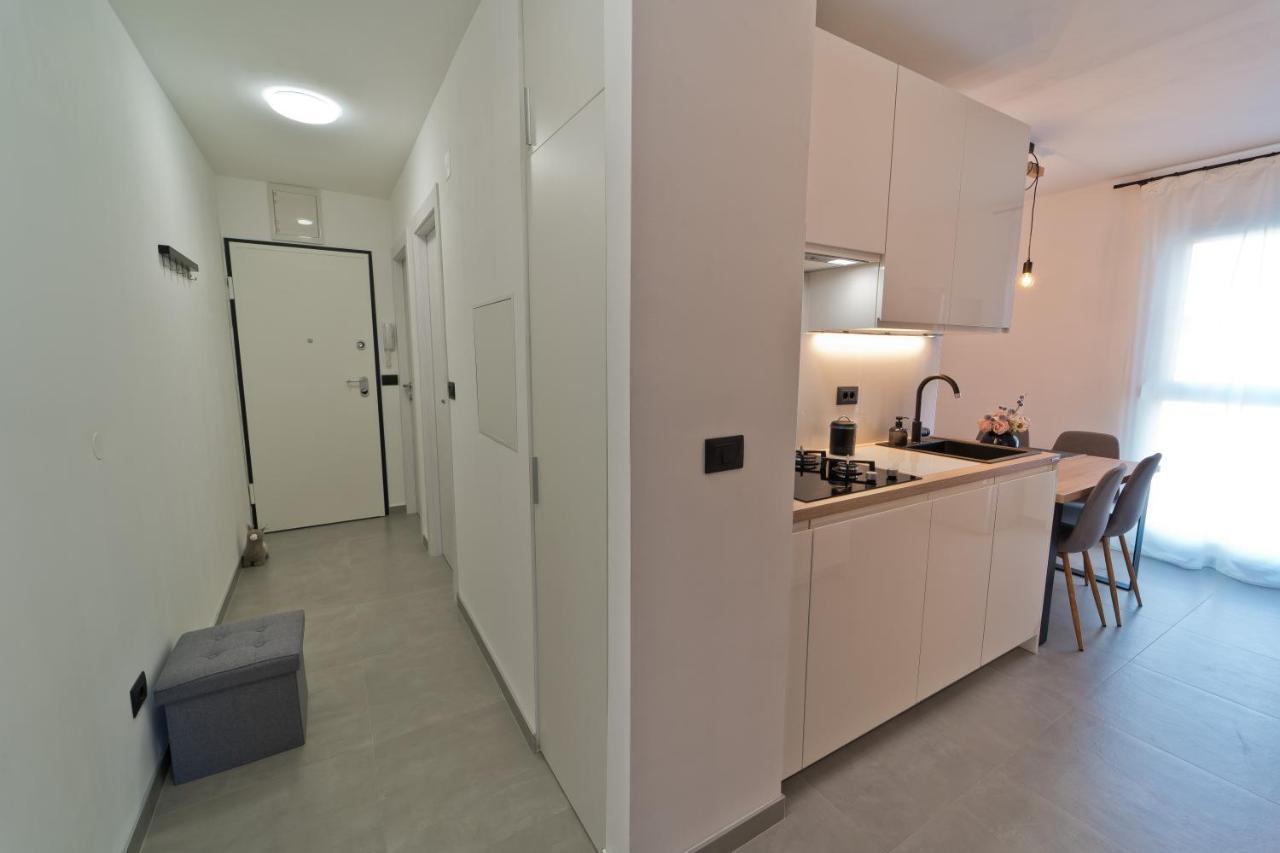 Malemi Apartment พูลา ภายนอก รูปภาพ